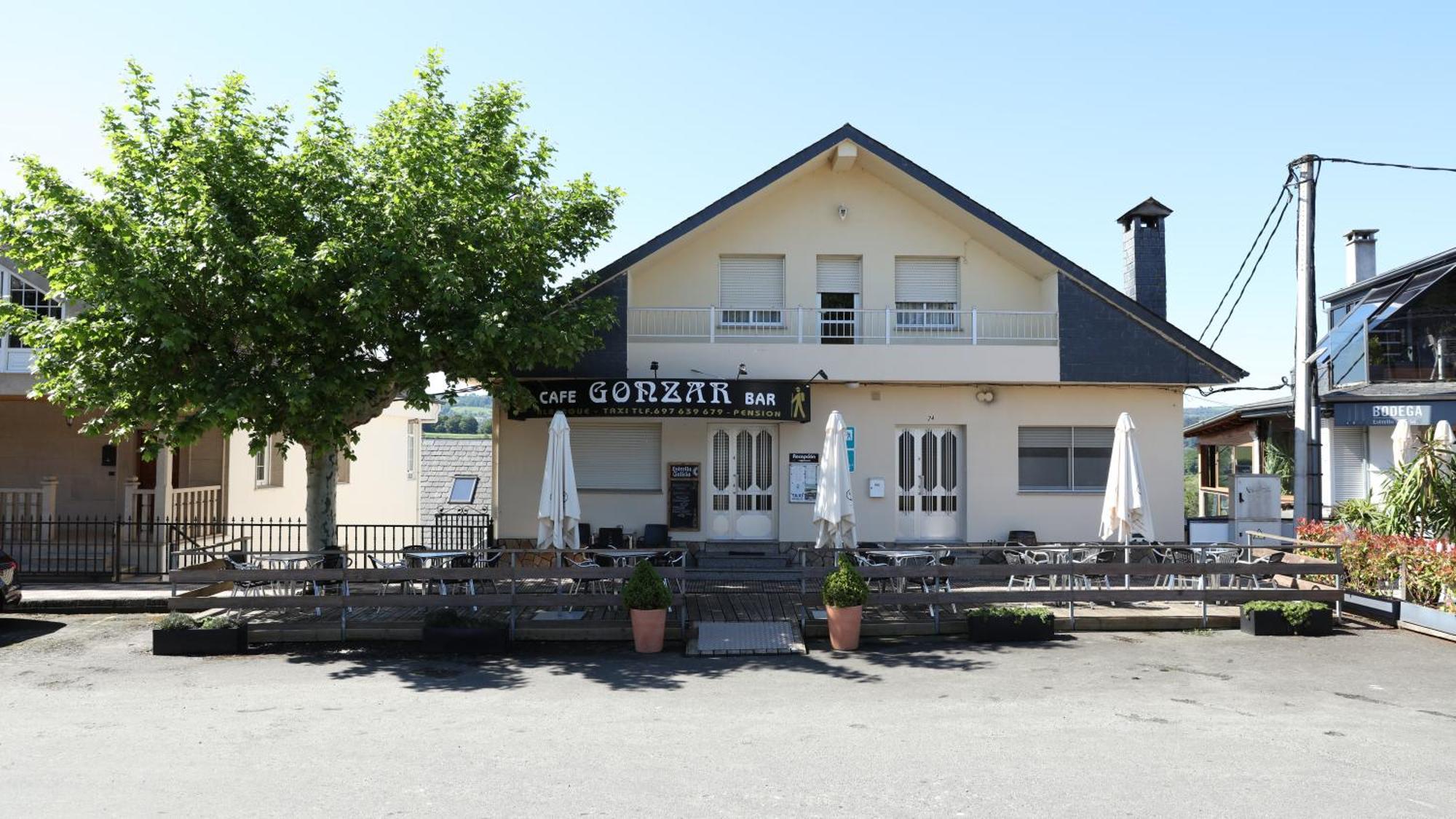 Pension Albergue Gonzar Portomarin Exteriör bild